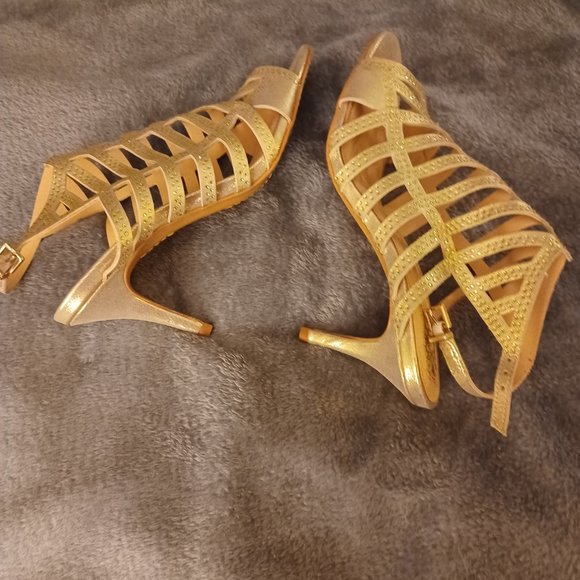 Vince Camutu  Gold Rhinestone Heels - Picture 2 of 6